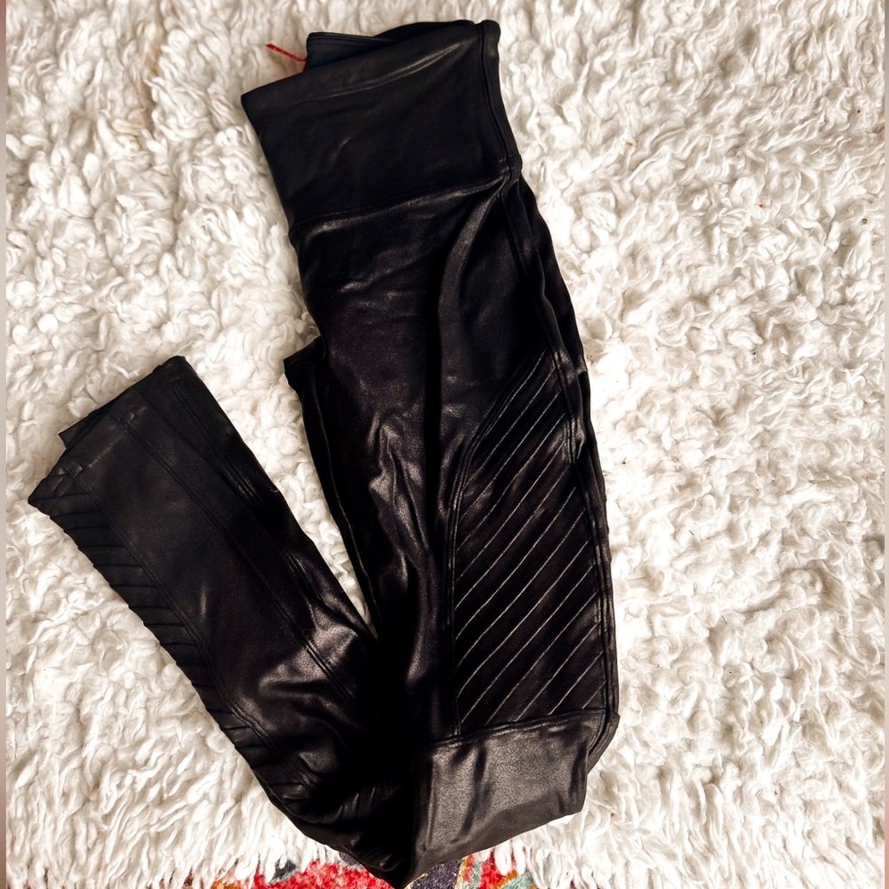 SPANX MOTO LEGGINGS